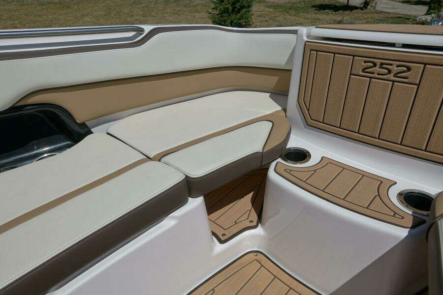 25ft Yamaha Boats Yacht For Sale