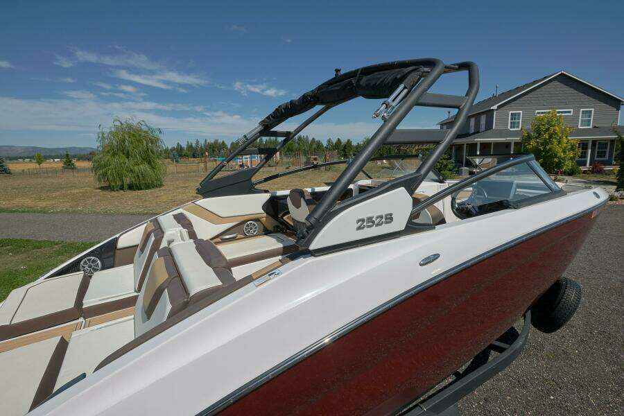 25ft Yamaha Boats Yacht For Sale