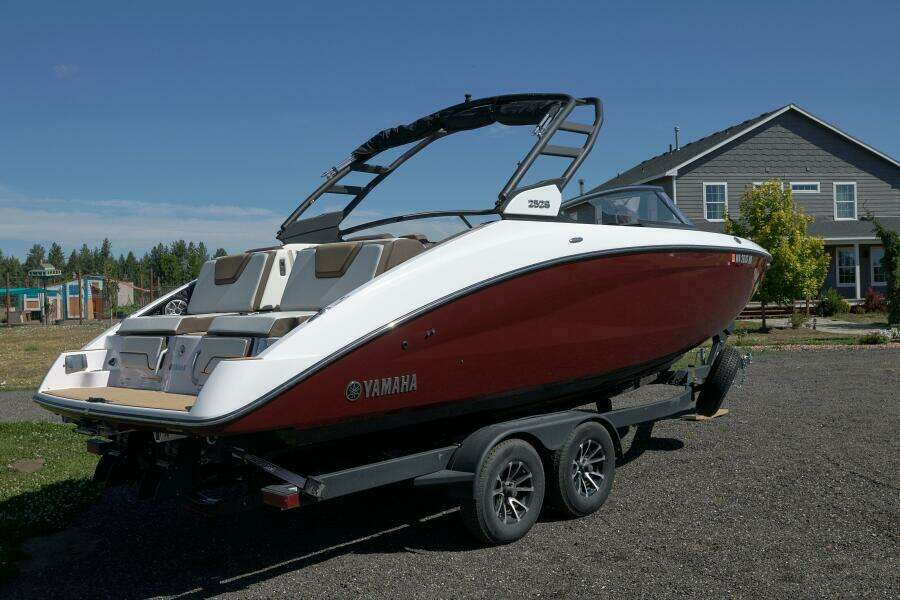25ft Yamaha Boats Yacht For Sale
