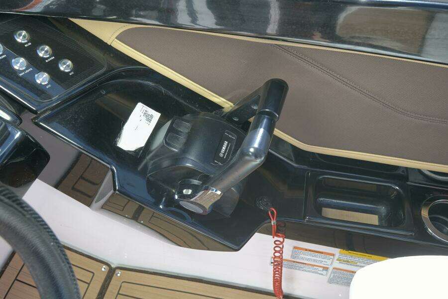 25ft Yamaha Boats Yacht For Sale