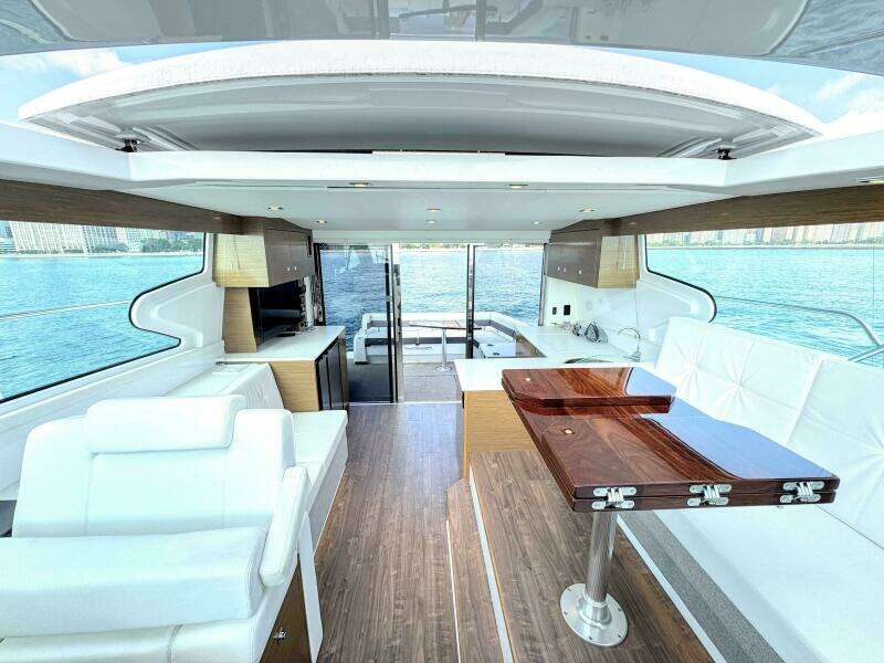 46ft Cruisers Yachts Yacht For Sale