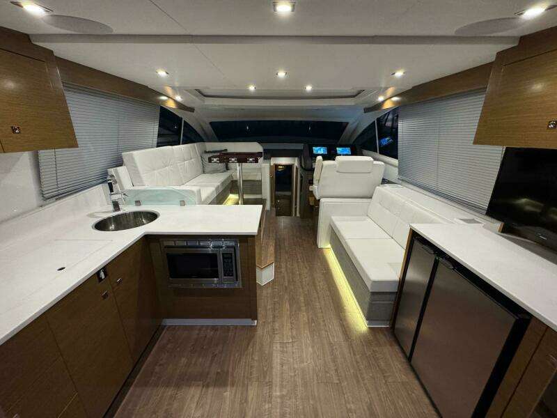 46ft Cruisers Yachts Yacht For Sale