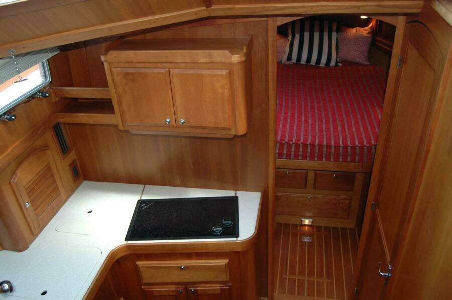 Eight Bells 36ft Sabre Yacht For Sale