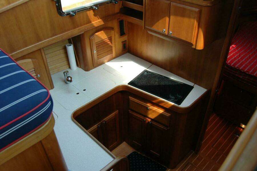 Eight Bells 36ft Sabre Yacht For Sale