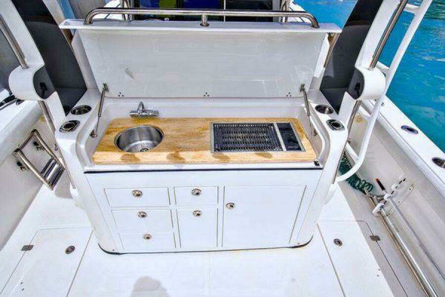 36ft Edgewater Yacht For Sale