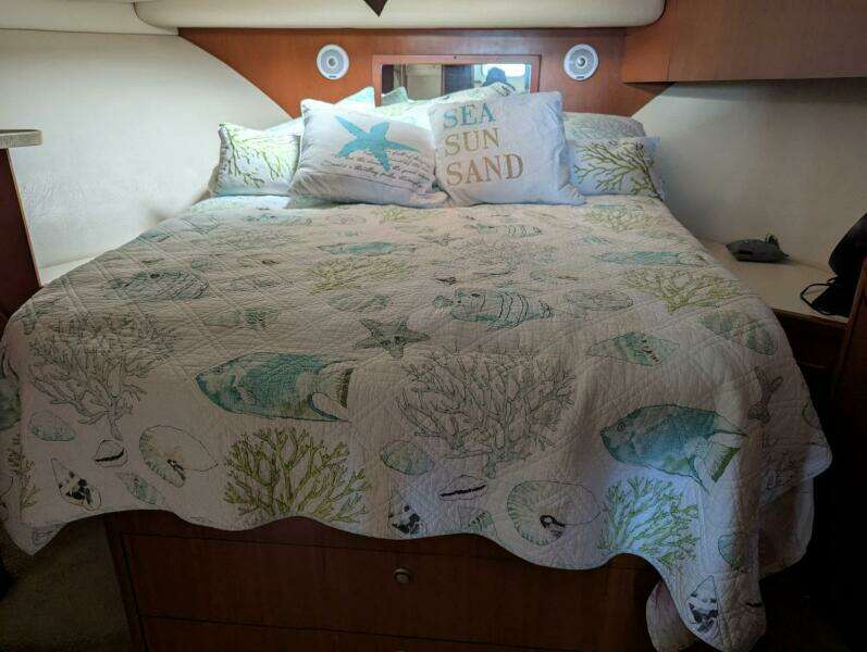 36ft Luhrs Yacht For Sale