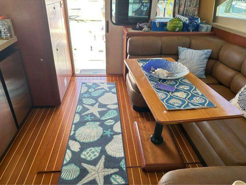36ft Luhrs Yacht For Sale