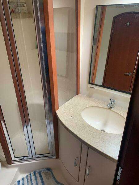 36ft Luhrs Yacht For Sale