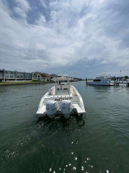 32ft Pursuit Yacht For Sale
