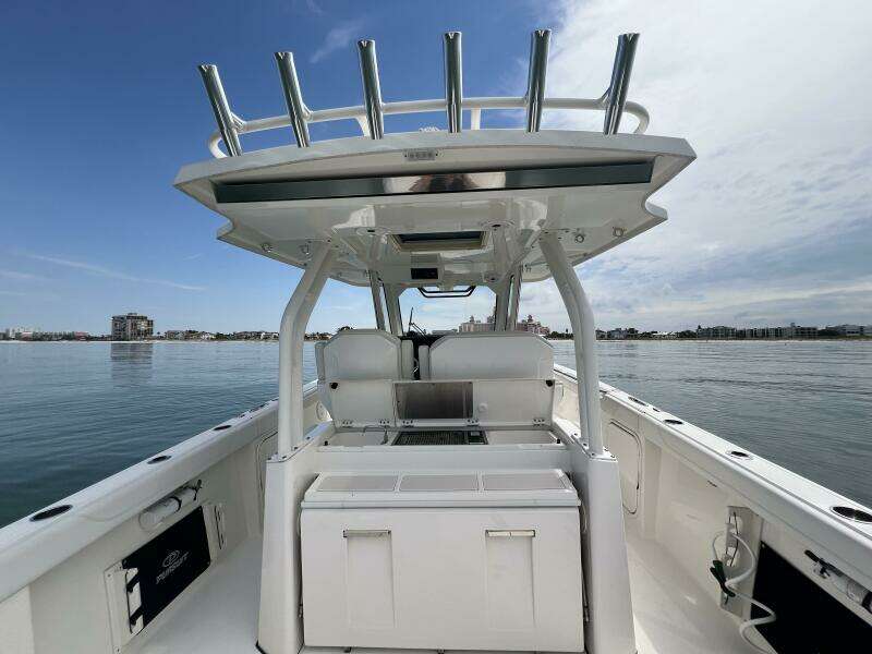 32ft Pursuit Yacht For Sale
