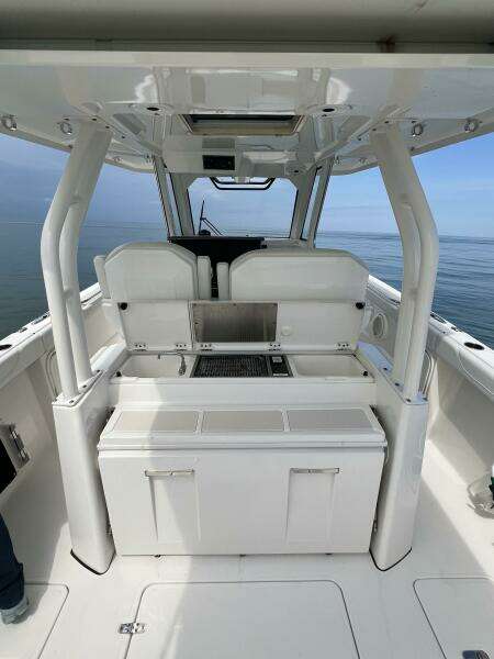 32ft Pursuit Yacht For Sale