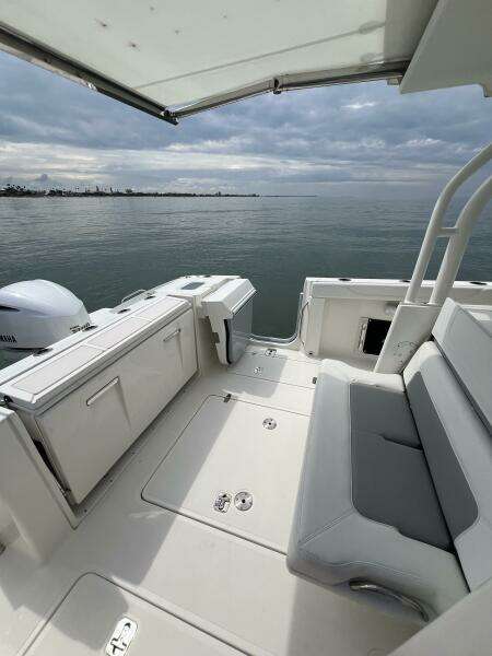 32ft Pursuit Yacht For Sale