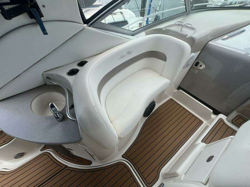 Mote A Boat 32ft Sea Ray Yacht For Sale