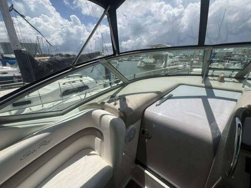 Mote A Boat 32ft Sea Ray Yacht For Sale