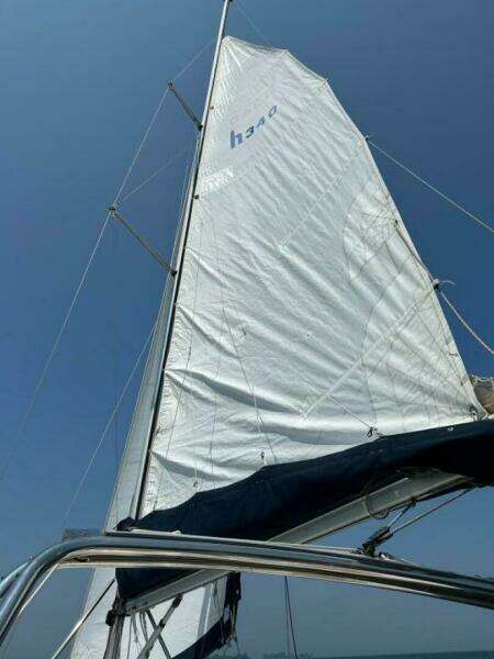 Chip Ahoy 34ft Hunter Yacht For Sale