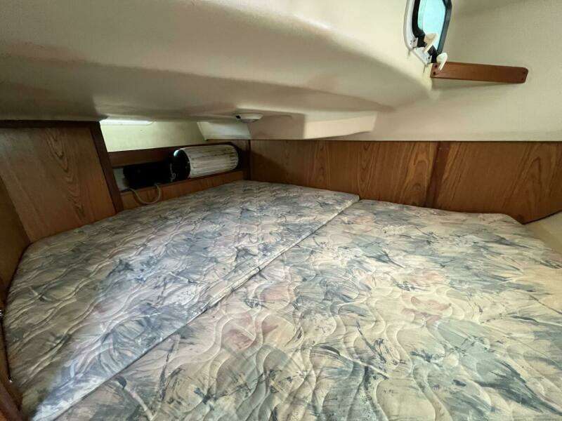 Chip Ahoy 34ft Hunter Yacht For Sale