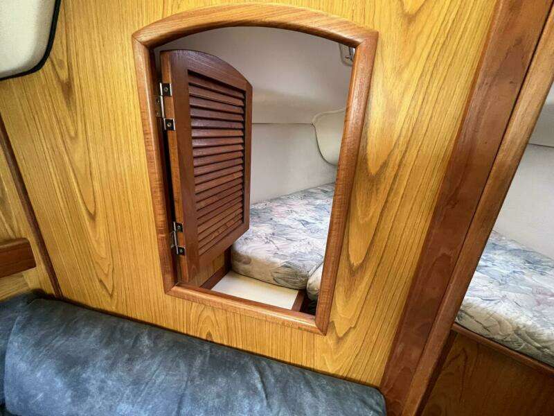 Chip Ahoy 34ft Hunter Yacht For Sale