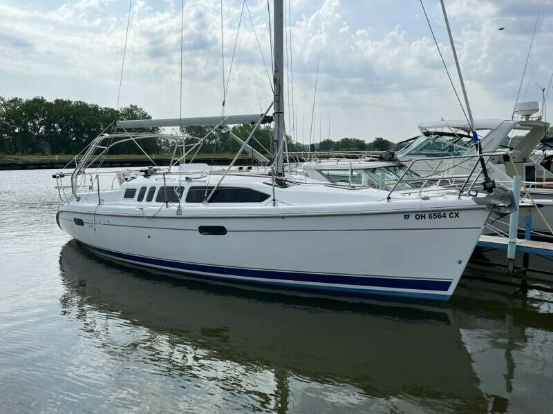 Chip Ahoy 34ft Hunter Yacht For Sale