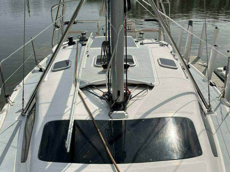 Chip Ahoy 34ft Hunter Yacht For Sale