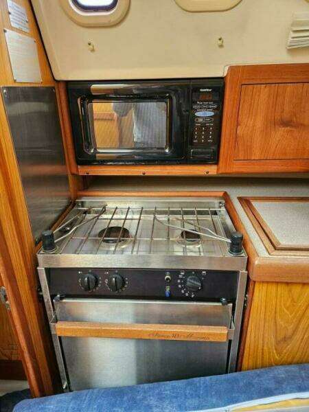 Chip Ahoy 34ft Hunter Yacht For Sale