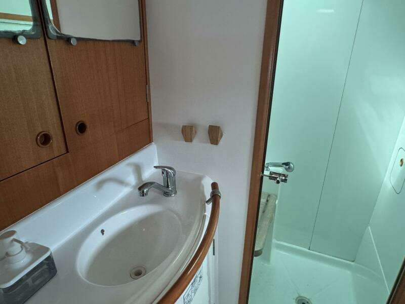Wylicat 38ft Lagoon Yacht For Sale