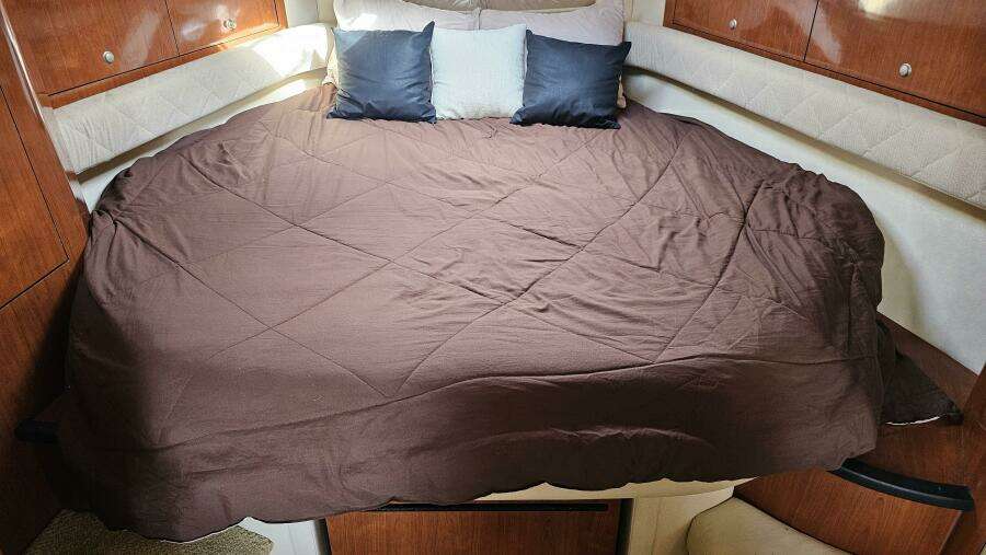 34ft Sea Ray Yacht For Sale