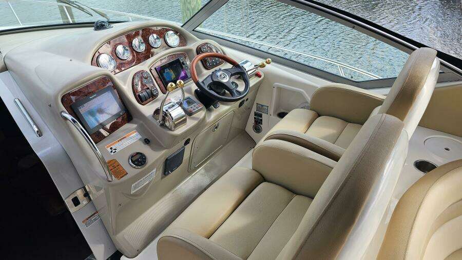 34ft Sea Ray Yacht For Sale