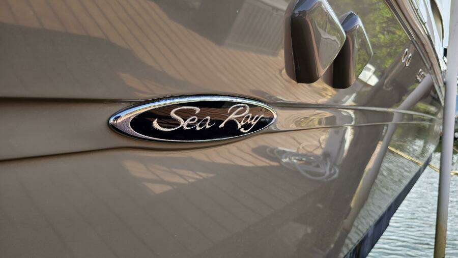 34ft Sea Ray Yacht For Sale