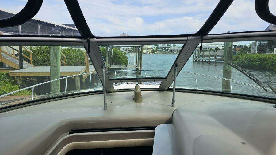 34ft Sea Ray Yacht For Sale