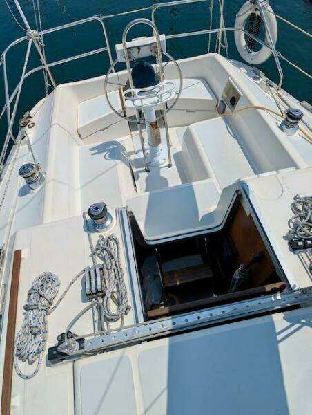 Wayward 30ft Hunter Yacht For Sale