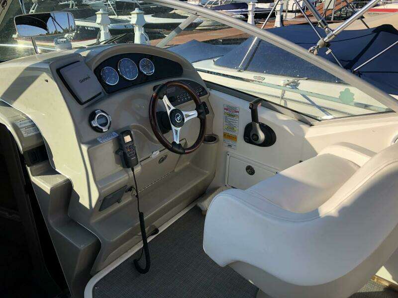 SANDY 25ft Sea Ray Yacht For Sale