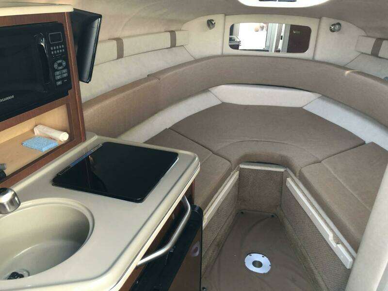 SANDY 25ft Sea Ray Yacht For Sale