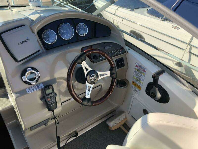 SANDY 25ft Sea Ray Yacht For Sale