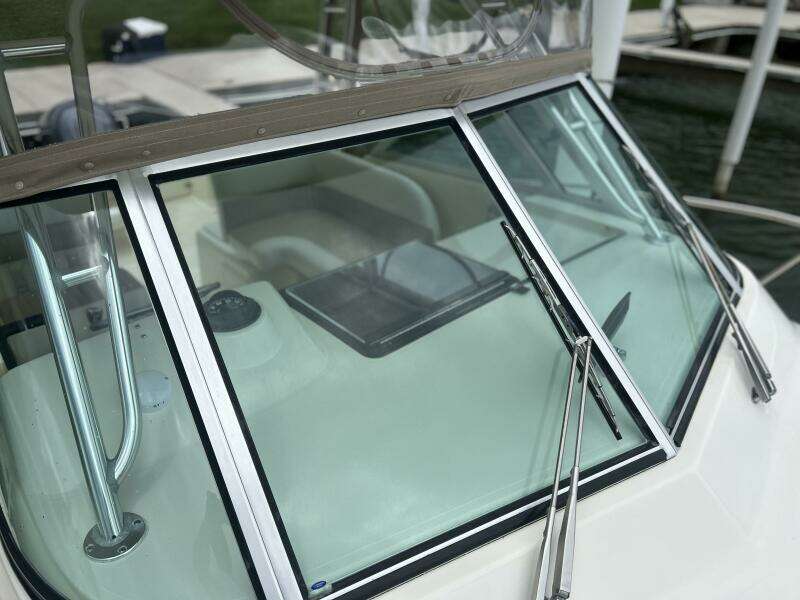 30ft Pursuit Yacht For Sale