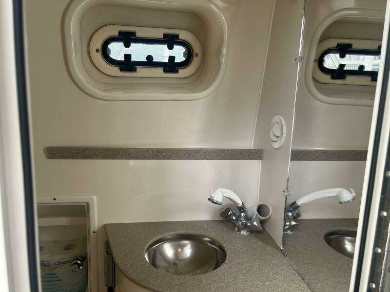 30ft Pursuit Yacht For Sale
