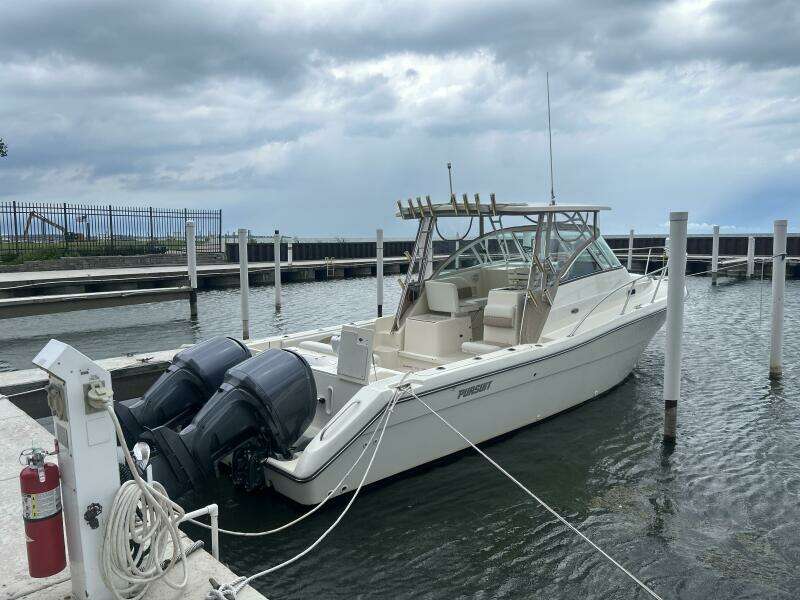 30ft Pursuit Yacht For Sale