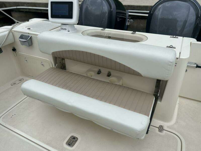 30ft Pursuit Yacht For Sale