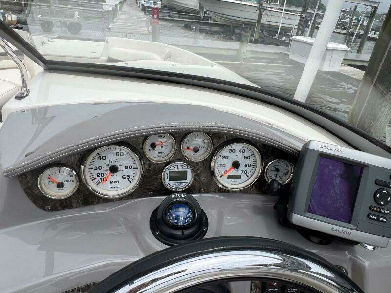 24ft Stingray Yacht For Sale