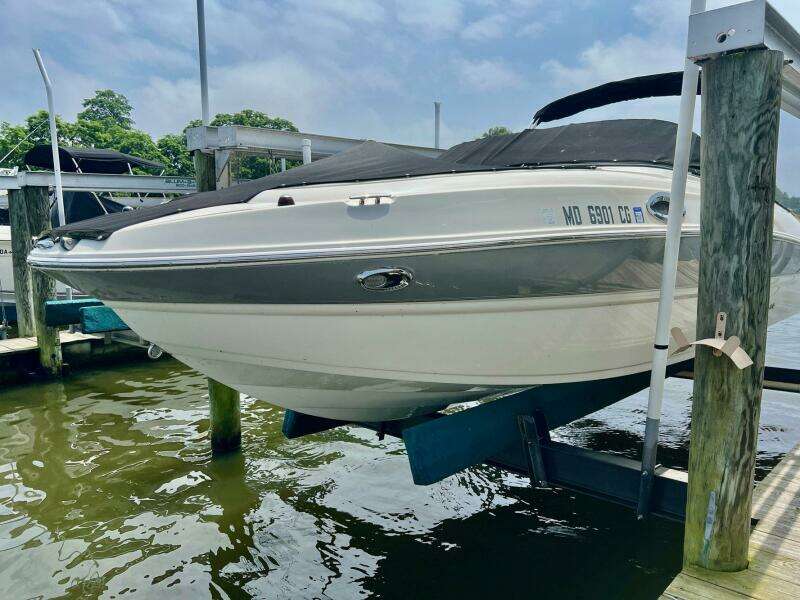 24ft Stingray Yacht For Sale