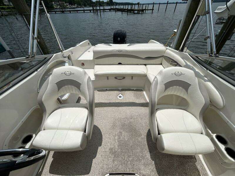 24ft Stingray Yacht For Sale
