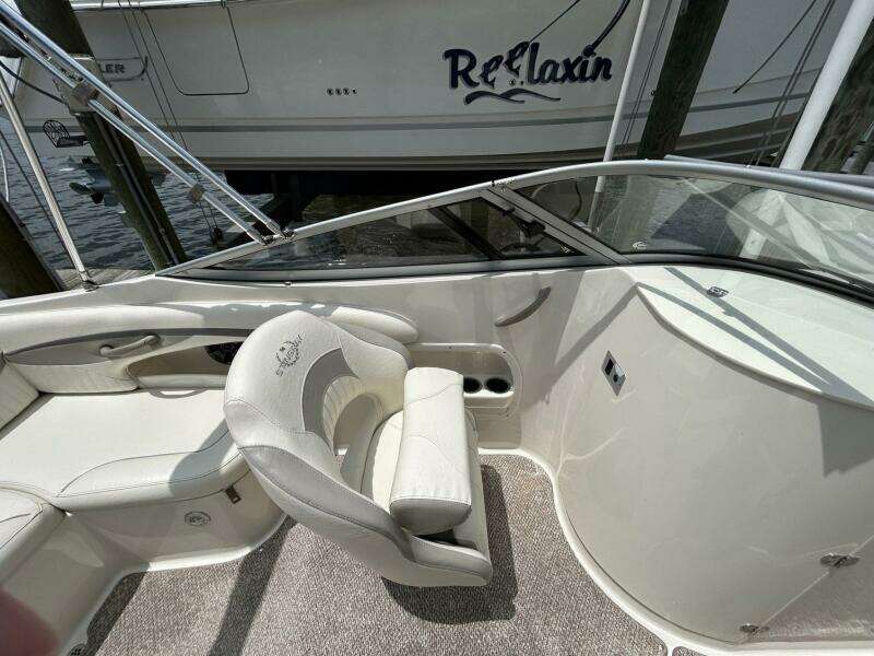 24ft Stingray Yacht For Sale
