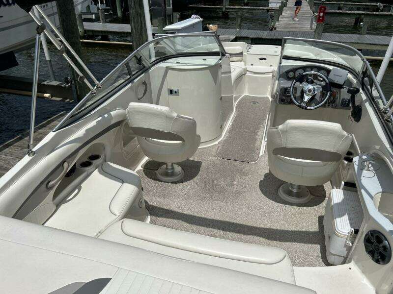 24ft Stingray Yacht For Sale