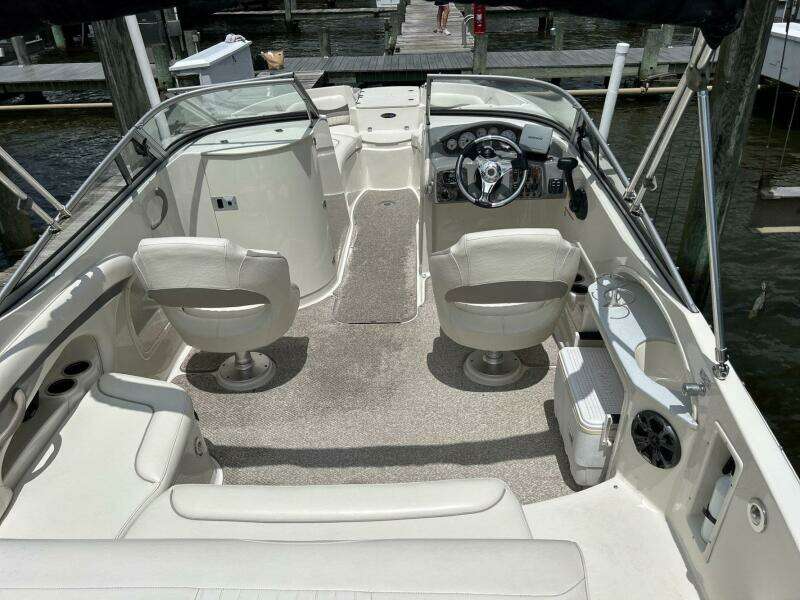 24ft Stingray Yacht For Sale