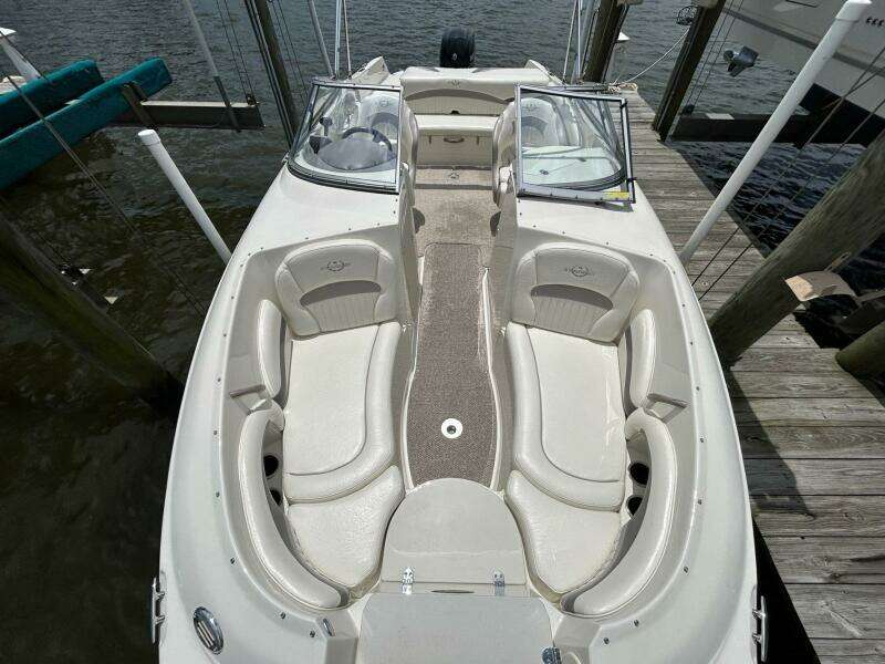 24ft Stingray Yacht For Sale