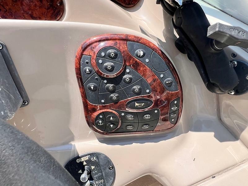 2005 Sea Ray 280 Sundancer — 0005262159