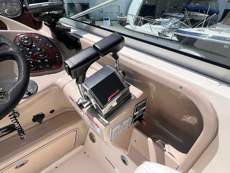 2005 Sea Ray 280 Sundancer — 0005262128