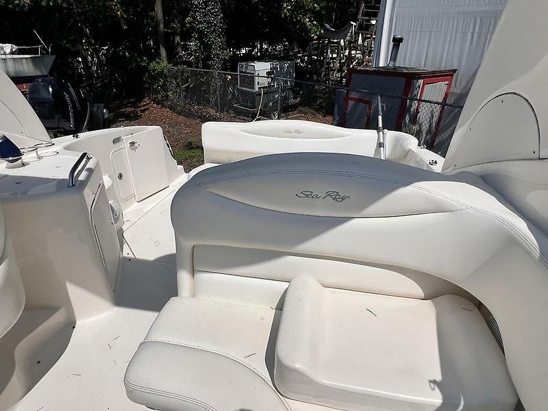 2005 Sea Ray 280 Sundancer — 0005262666