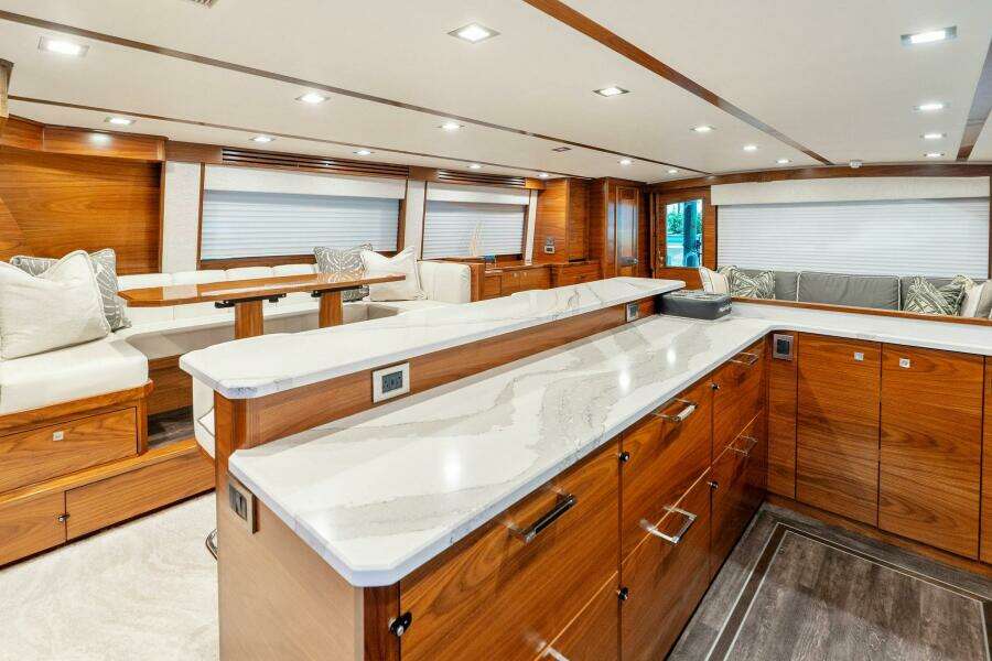 2023 Viking 80 Convertible 