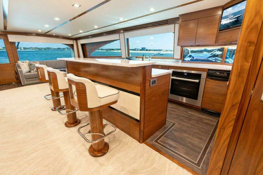 2023 Viking 80 Convertible 