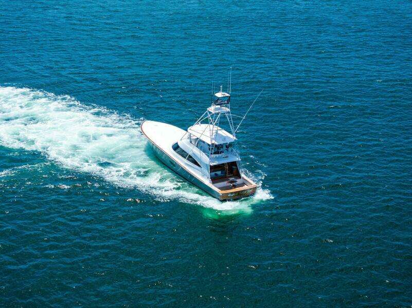2023 Viking 80 Convertible 